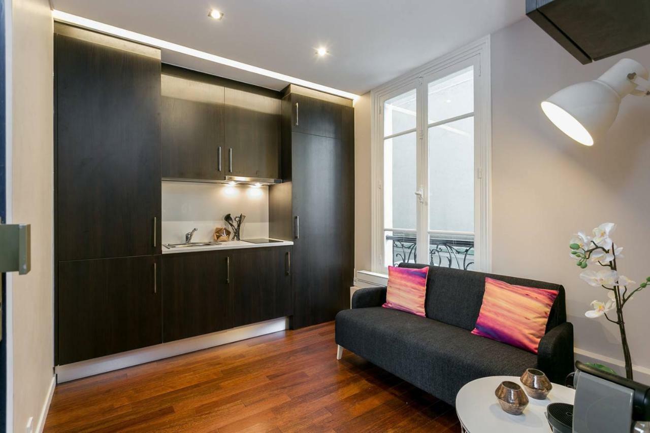 Апартаменты Charmant Studio Neuf Proche Des Invalides Париж Экстерьер фото